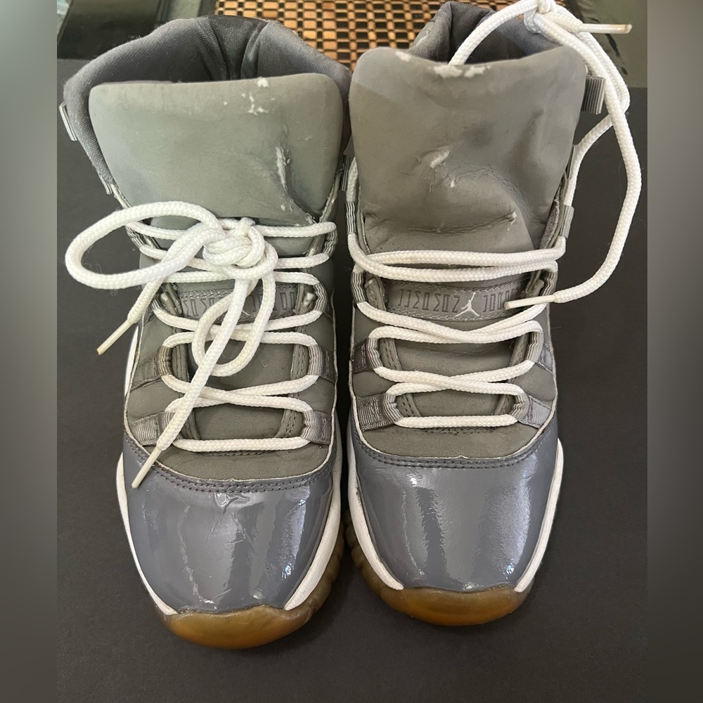 Nike Air Jordan 11 Retro Low Cool Grey size 5Y